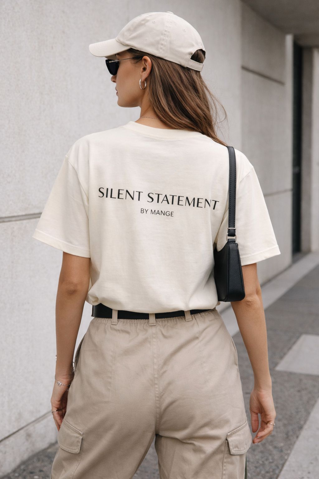 Less Words “Silent Statement” T-Shirt Minimalista Unisex