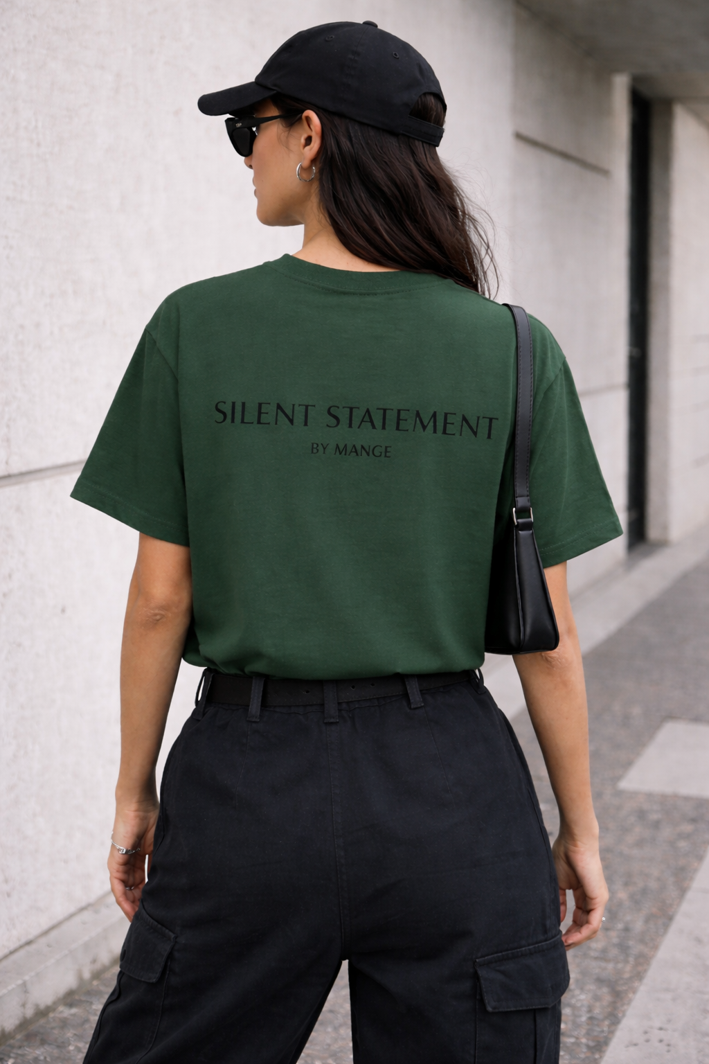 Less Words “Silent Statement” T-Shirt Minimalista Unisex
