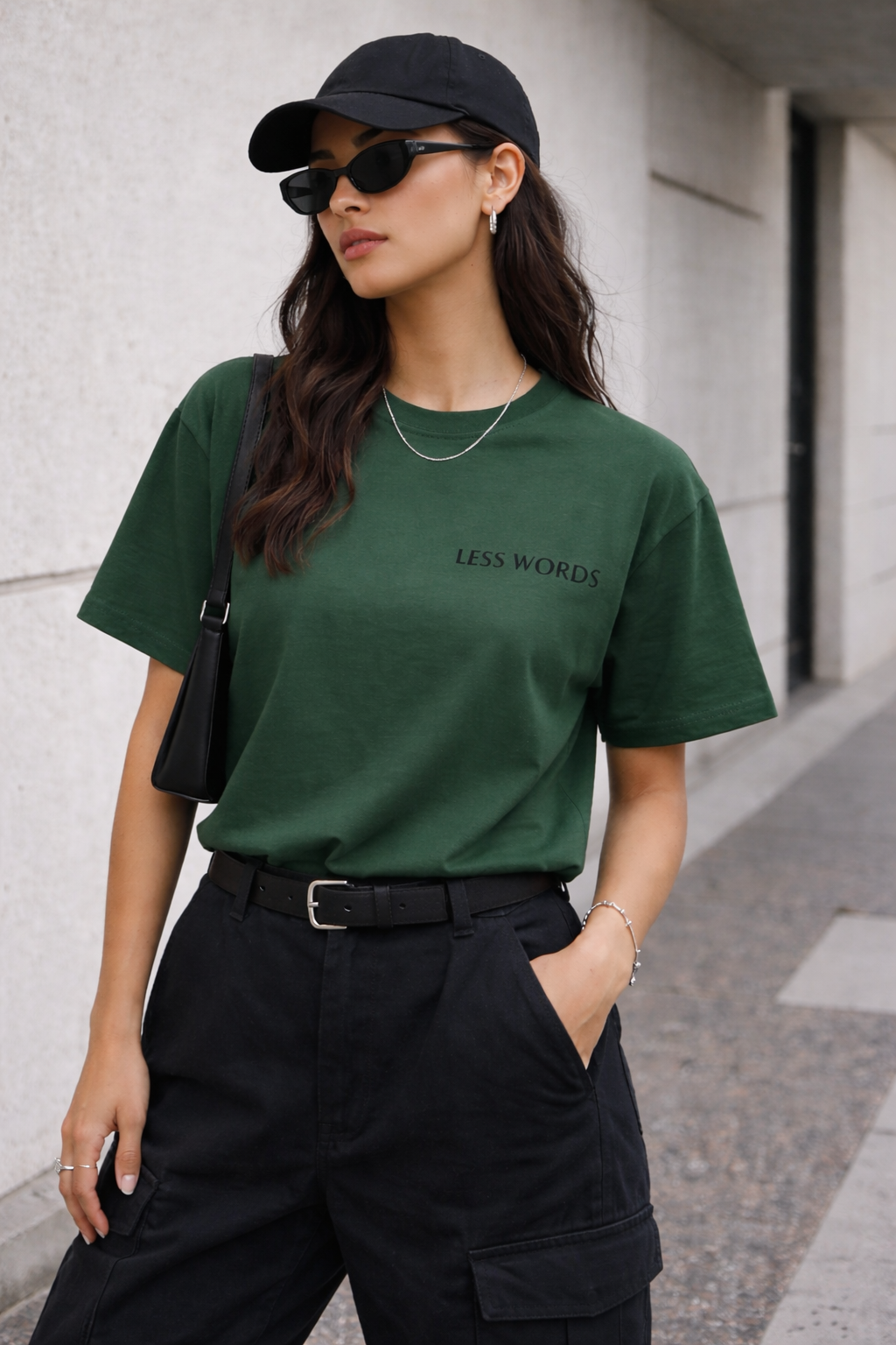 Less Words “Silent Statement” T-Shirt Minimalista Unisex