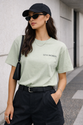 Less Words “Silent Statement” T-Shirt Minimalista Unisex
