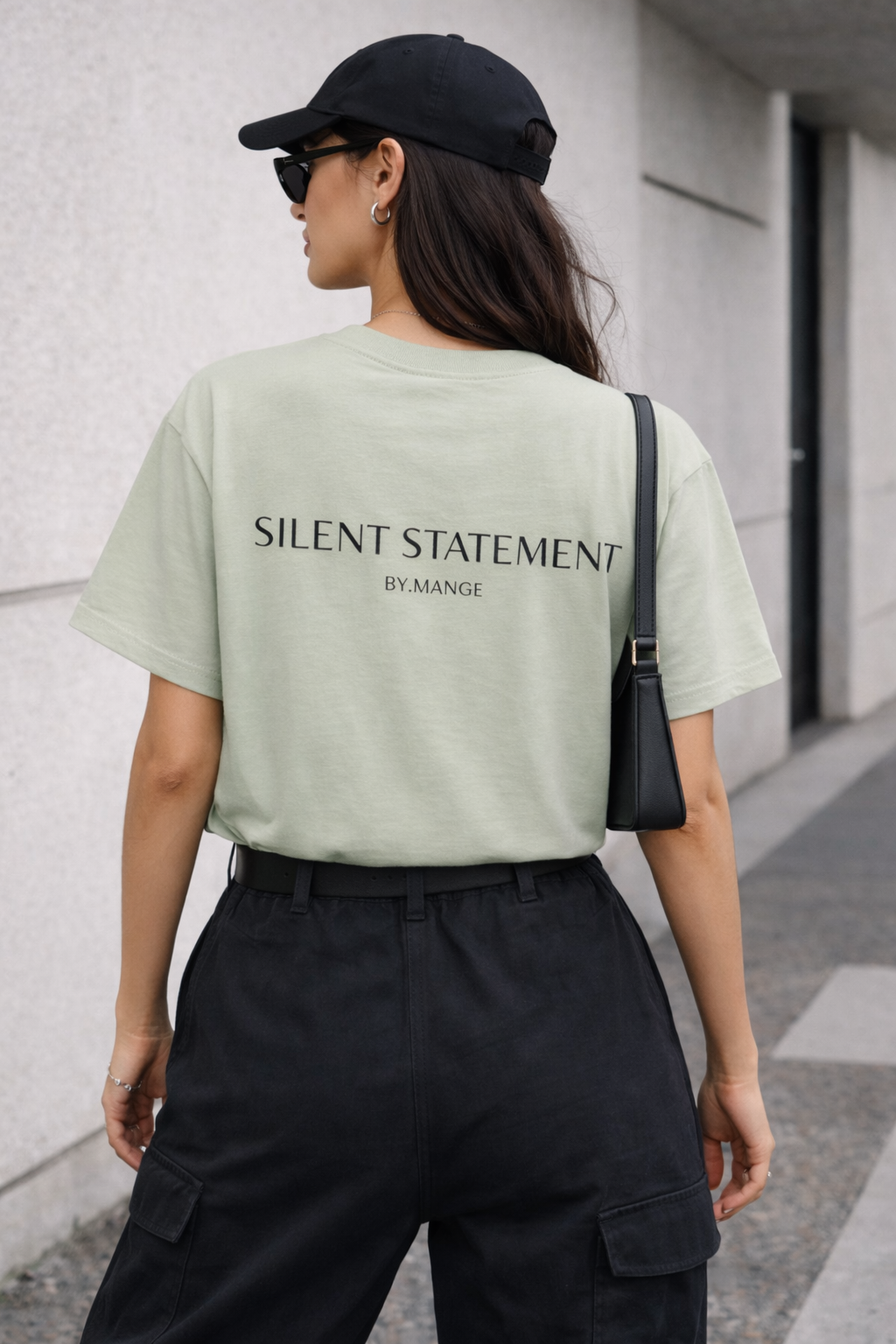 Less Words “Silent Statement” T-Shirt Minimalista Unisex