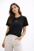 Minimal Mood Black Tee – Effortless Chic Essential